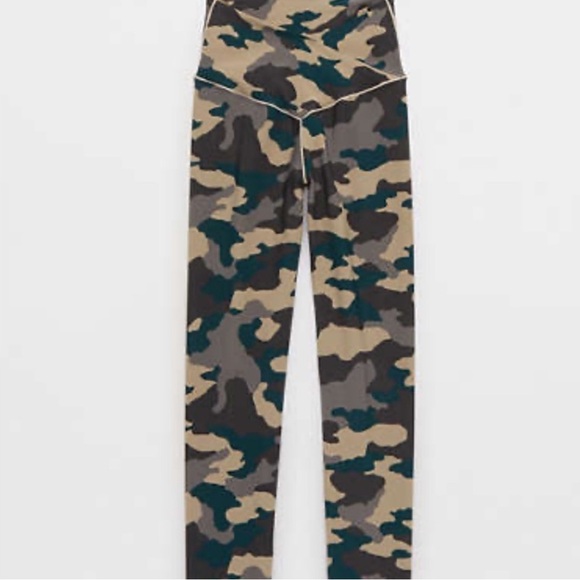 Aerie Large Offline Real Me 7/8 Camo Leggings NWT - Picture 7 of 12